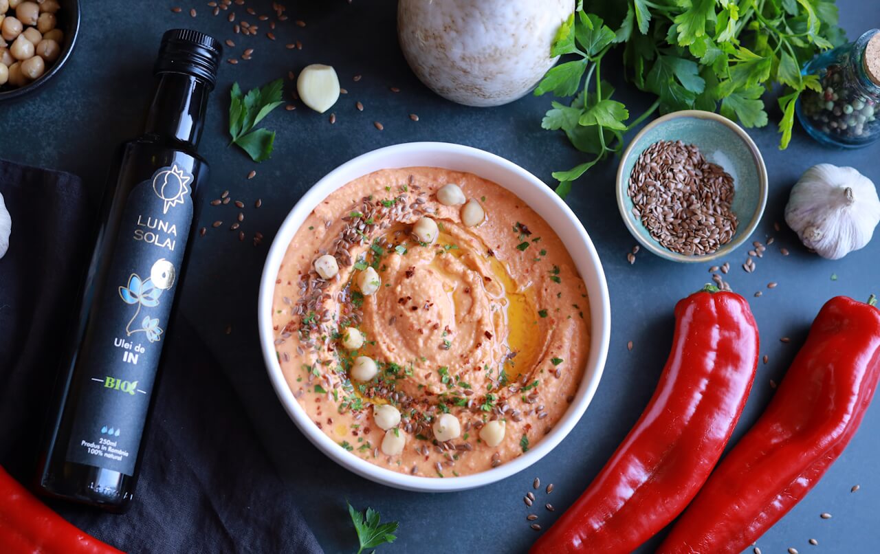 Hummus cu ardei copți și ulei de in presat la rece